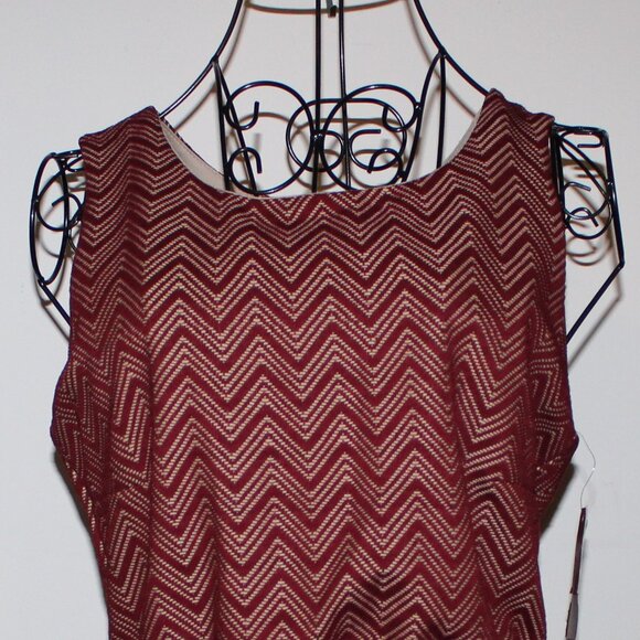 Heartsoul NWT Red Chevron Sleeveless Dress Back Zip Sz M Holiday Christmas Party - Picture 2 of 9
